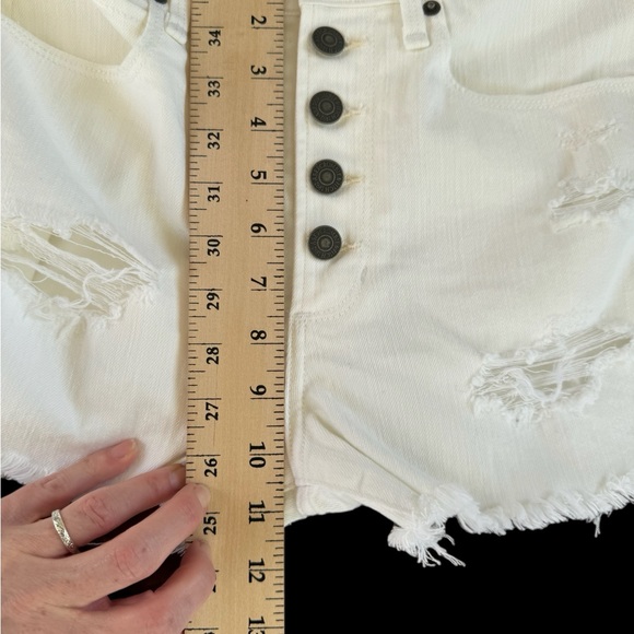 NWT Abercrombie and Fitch shorts - Picture 6 of 8